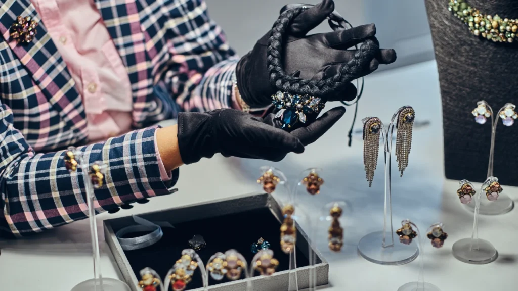 Creative Handmade Jewelry Ideas That Will Rule 2025